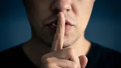 Keď ticho hovorí viac ako slová: psychológovia odhalili črty tých, ktorí málo hovoria