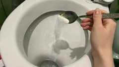 Čo sa stane s toaletnou misou, ak do nej raz týždenne nasypete soľ: výsledok vás prekvapí