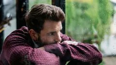 Čo prezrádza človeka, ktorý je neustále nešťastný: psychológ pomenoval prvé signály